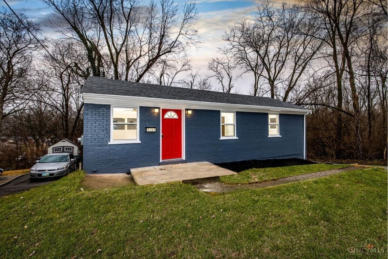 4284 Foley Rd - Photo 3 of 34