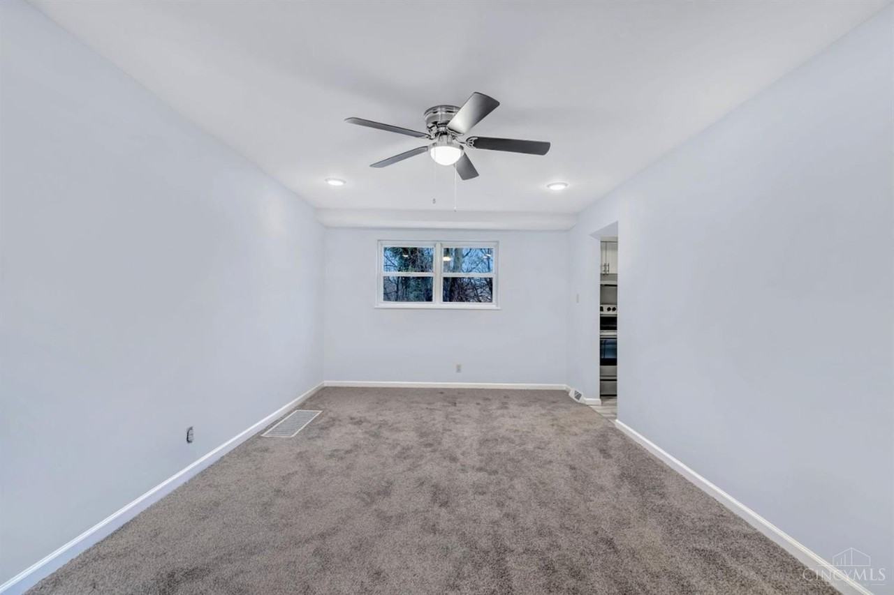 4284 Foley Rd - Photo 7 of 34