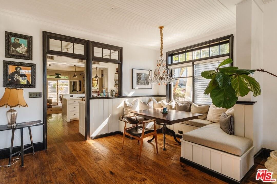 430 Mesa Rd - Photo 6 of 24