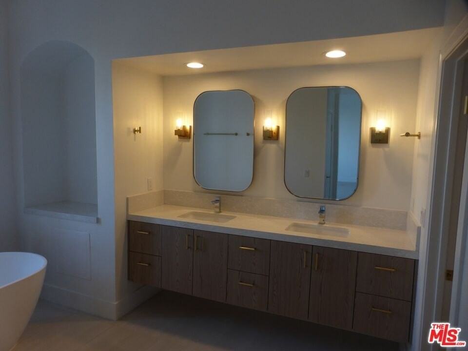 10122 Empyrean Way Apt 304 #304 - Photo 5 of 10