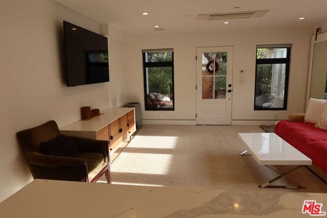 729 Raymond Ave unit: Lower - Photo 5 of 12