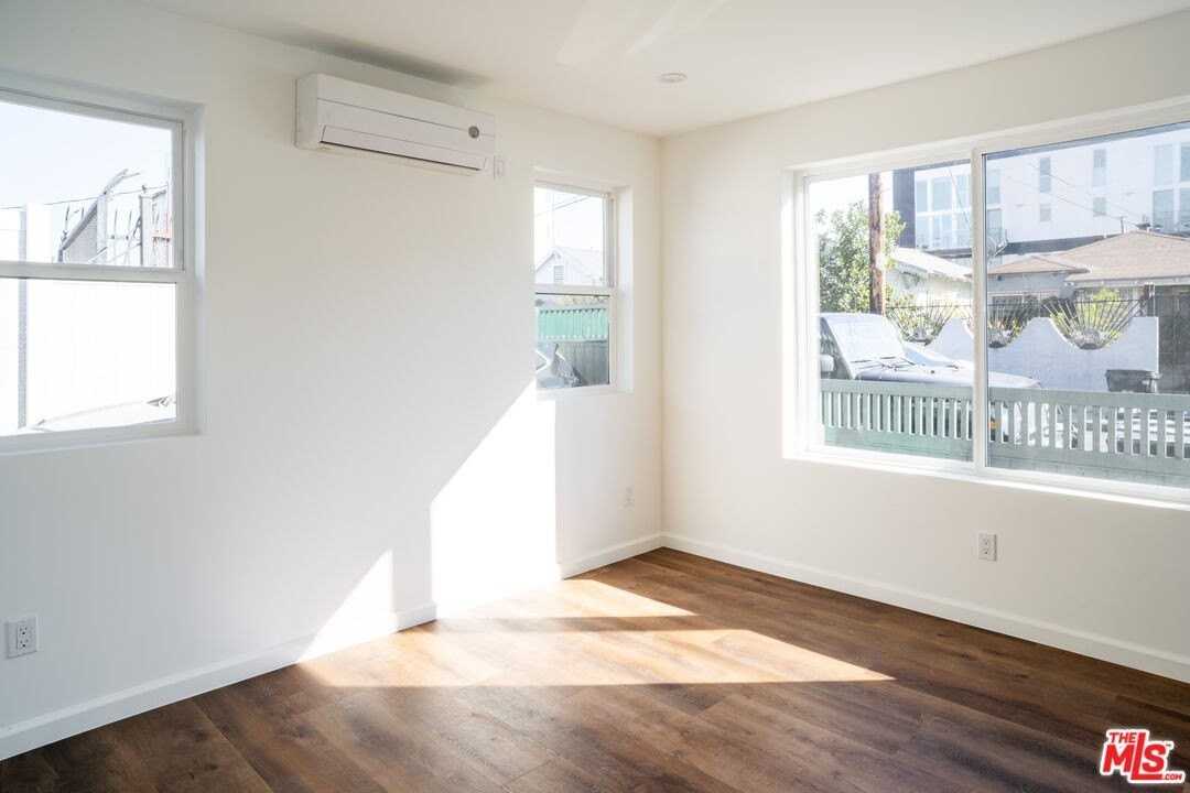 401 Firmin St - Photo 5 of 7