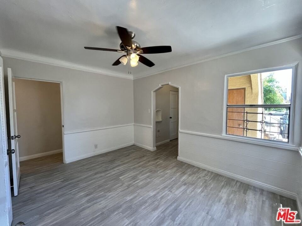 1807 S Redondo Blvd unit: Lower - Photo 6 of 22