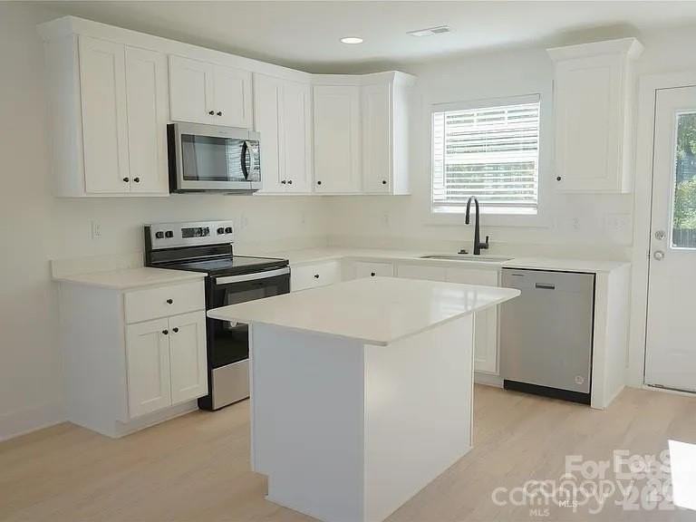 816 Fairview St Unit A #A - Photo 4 of 9