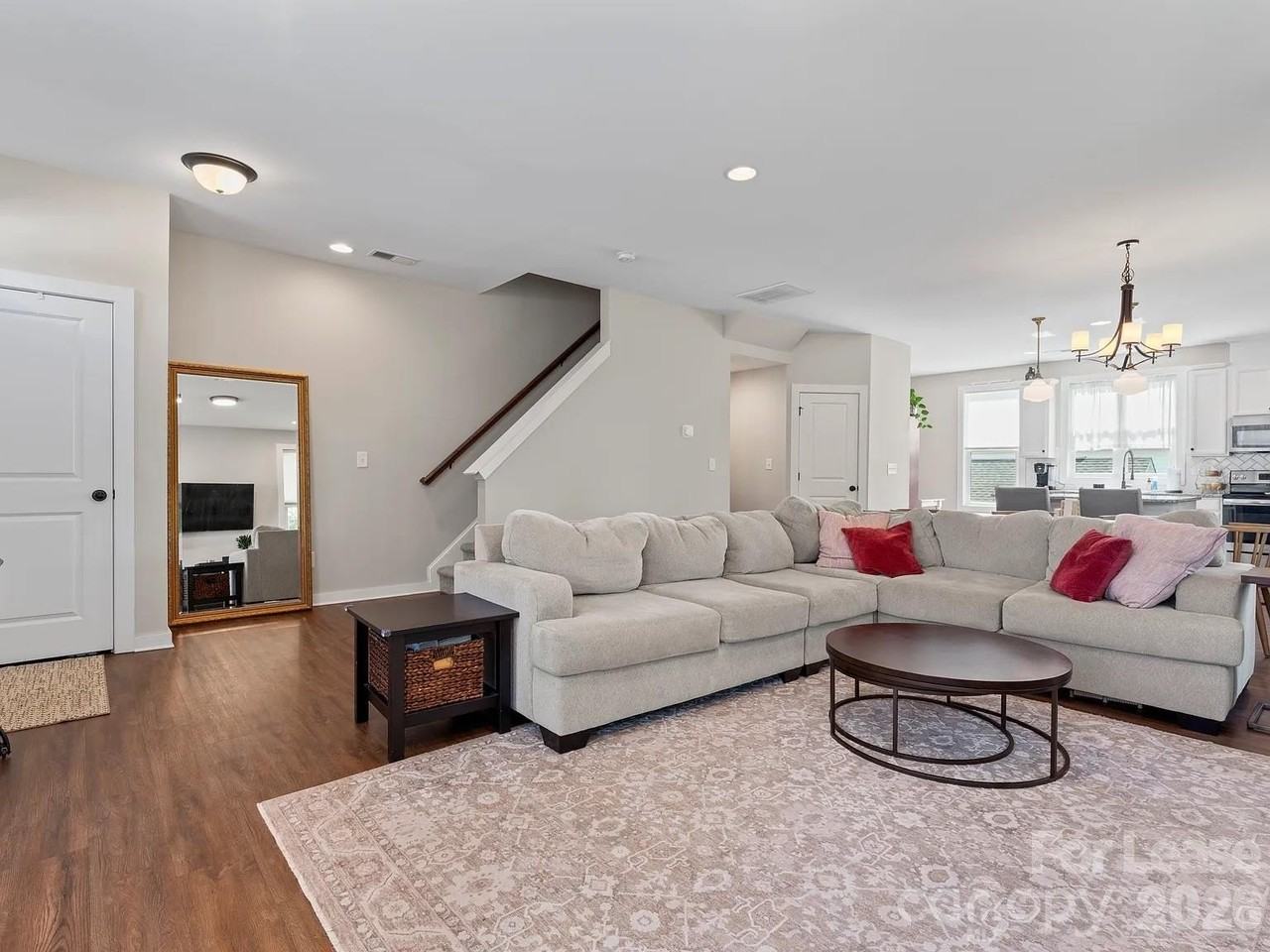 133 Capital Ave Apt E #E - Photo 7 of 30