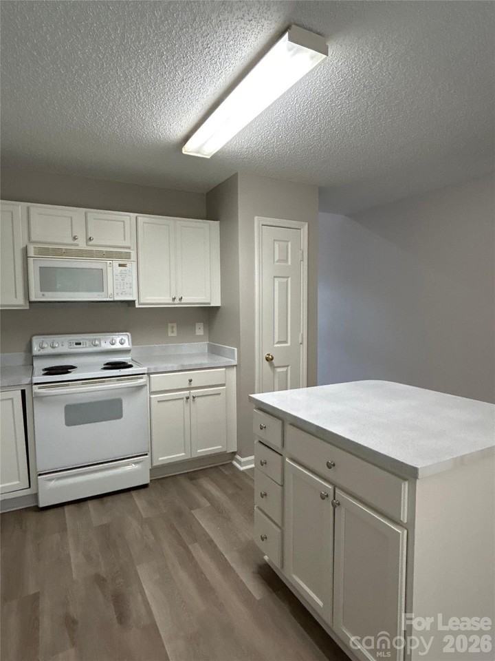 1839 Olsen Ln - Photo 5 of 15