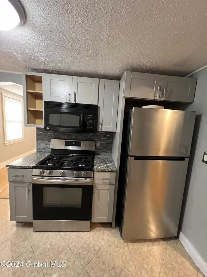 70 Beverly Ave Unit 1 #1 - Photo 6 of 12