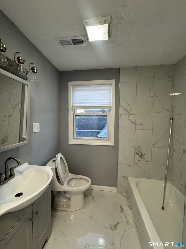 10 Lester St Apt 3 #3 - Photo 3 of 10