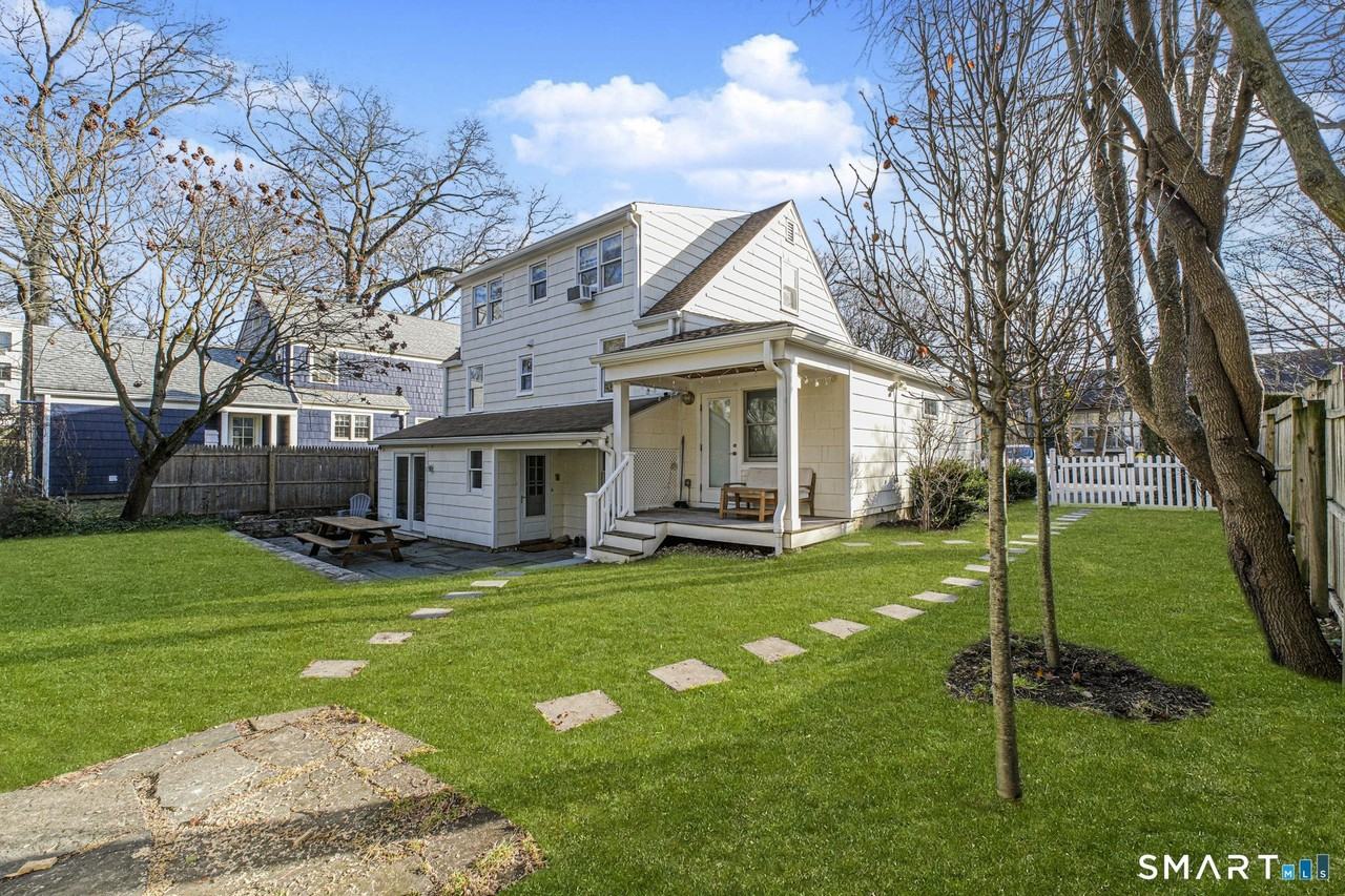 1 Old Kings Hwy - Photo 5 of 37