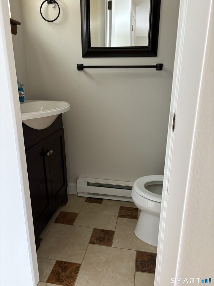 273 Queen St Apt 17c #17C - Photo 4 of 8