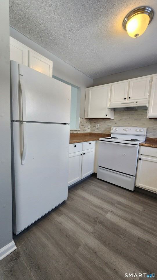 173 Russo Ave Unit 609 #609 - Photo 3 of 12