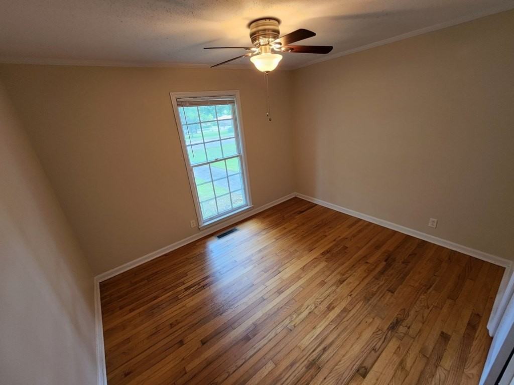 1506 Randall Rd - Photo 3 of 7