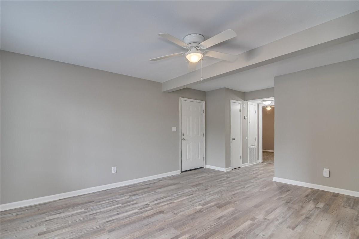 Colton Woods Apartments - Photo 5 of 24