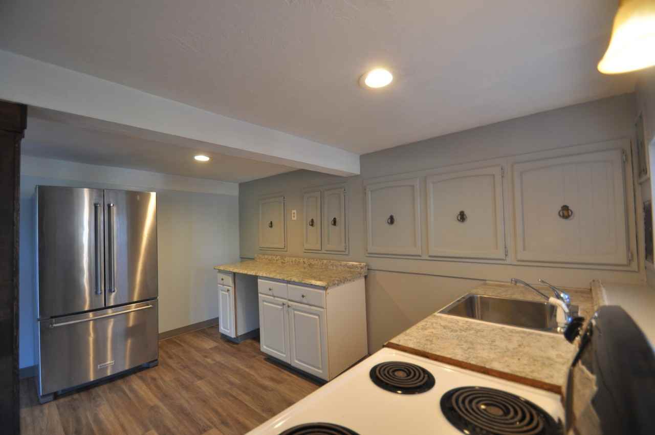 1835 5th Street - Photo 4 of 11