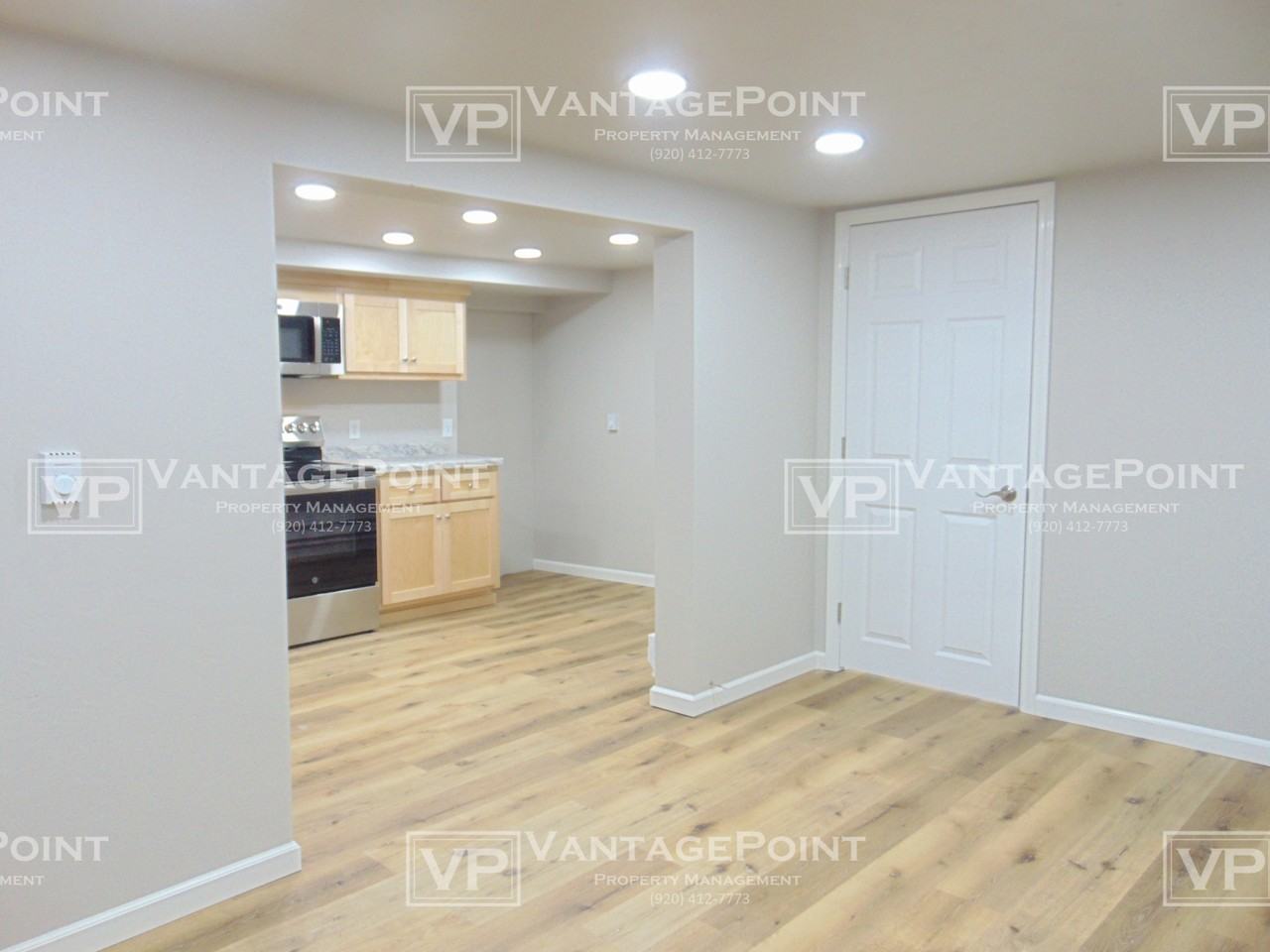 503 North Broadway - Photo 3 of 15