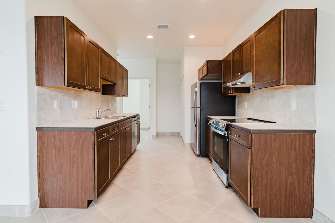 2878 Jamaica Boulevard S. - Photo 2 of 10