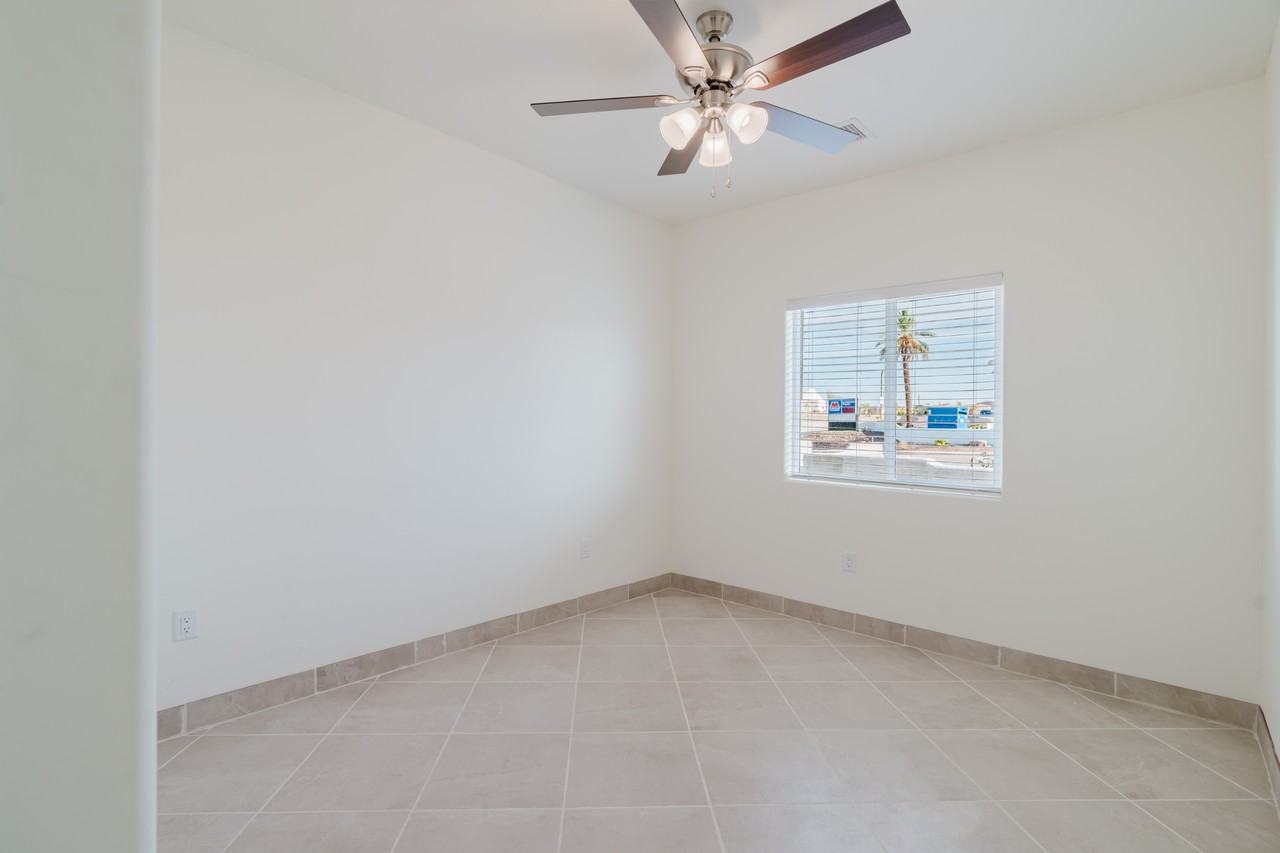 2878 Jamaica Boulevard S. - Photo 5 of 10