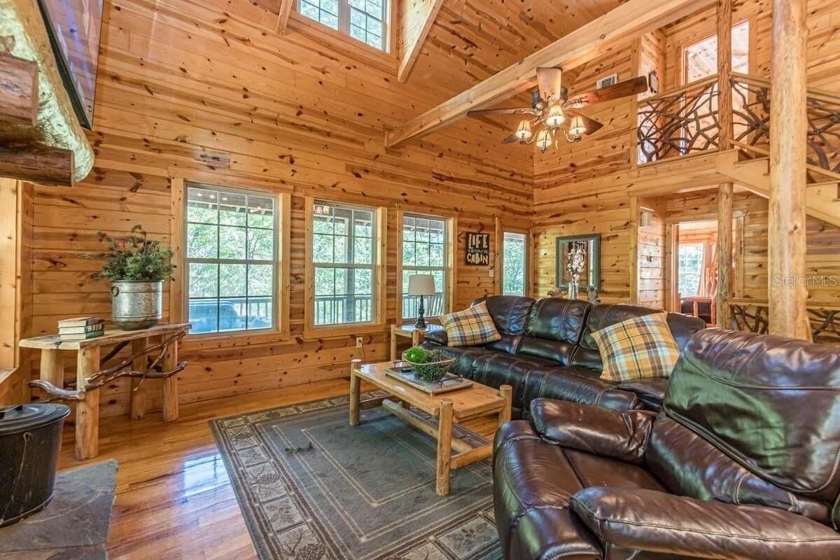 163 Sequoia Trce - Photo 6 of 33