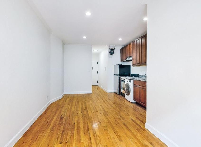 474 W 150th St - Photo 3 of 7