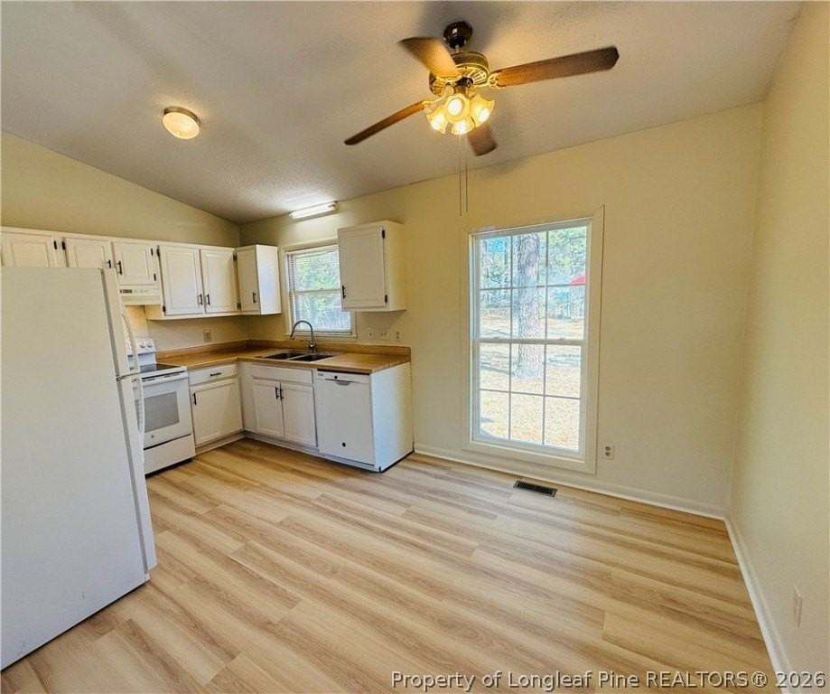 129 Deerfield Dr - Photo 5 of 17