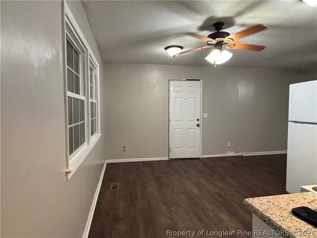 107 Mars Dr - Photo 7 of 33