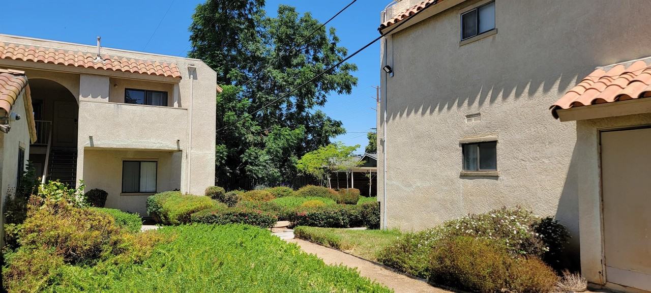 **Happ Investments, LLC / 1864 12th St / John - Photo 2 of 6