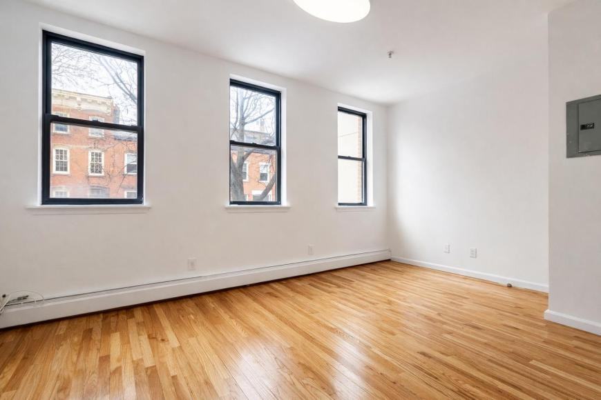 53 Irving Pl - Photo 2 of 10