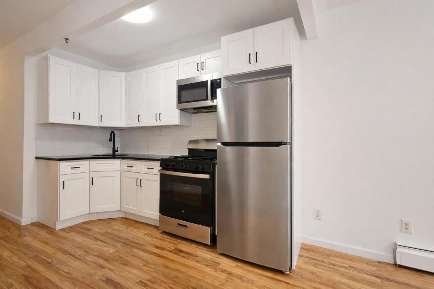 53 Irving Pl - Photo 5 of 10