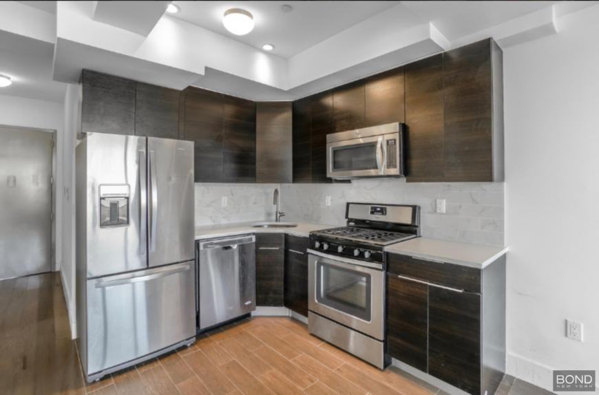 399 E 8th St - Photo 3 of 5