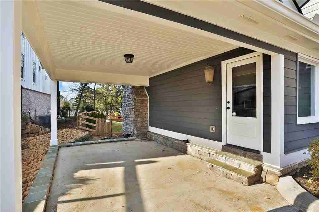 86 Woodstock Rd - Photo 4 of 27