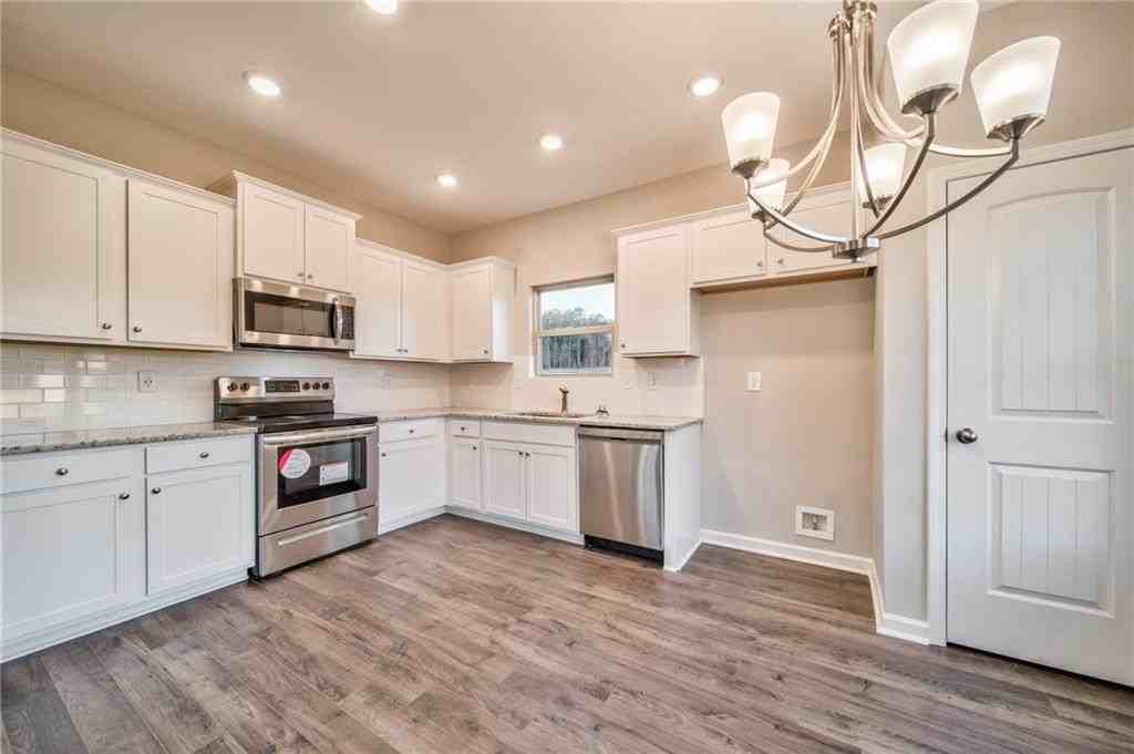 21 Belfield Ct - Photo 3 of 50