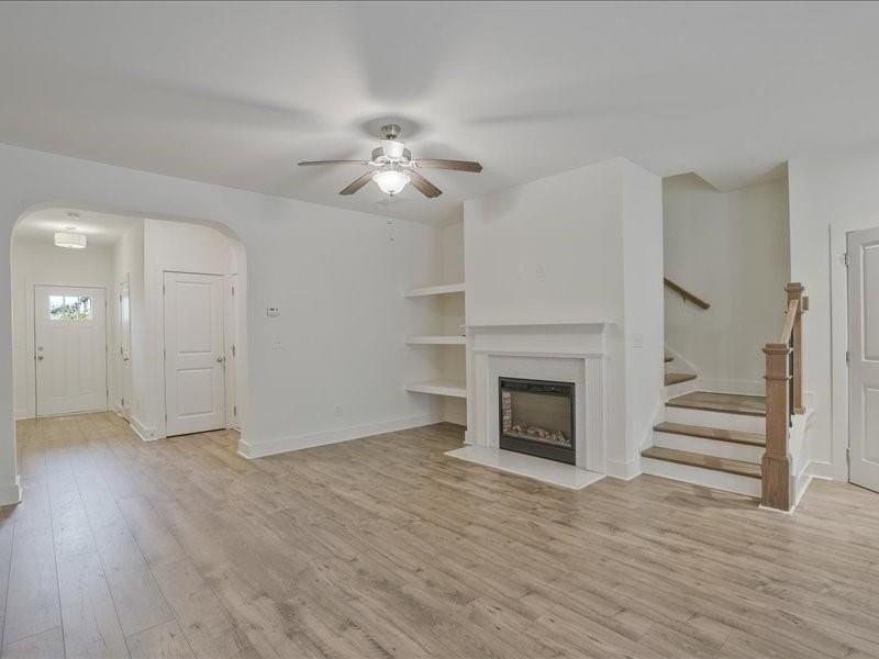 6413 Shalks Crossing Dr - Photo 4 of 27