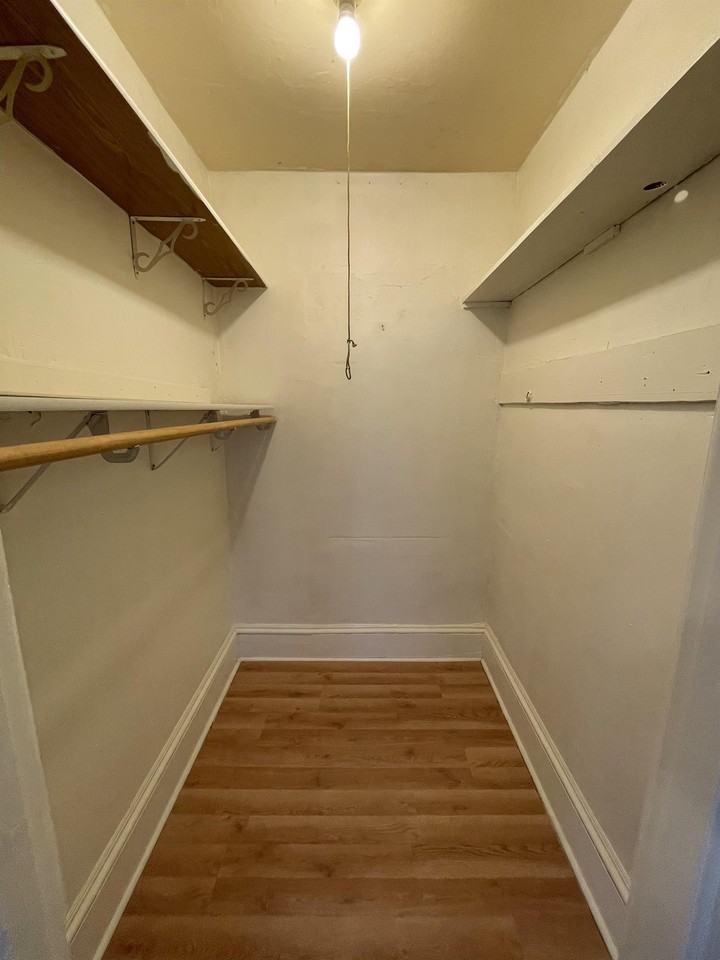 541 Germania Street - Photo 4 of 11