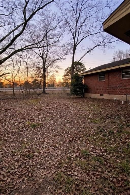 1128 Mountain View Rd Nw - Photo 2 of 5