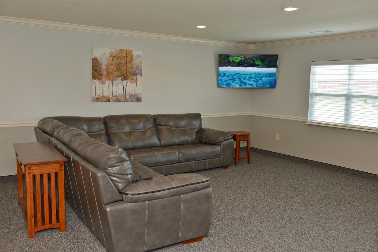 Twin Lakes Apartments - Photo 5 of 50