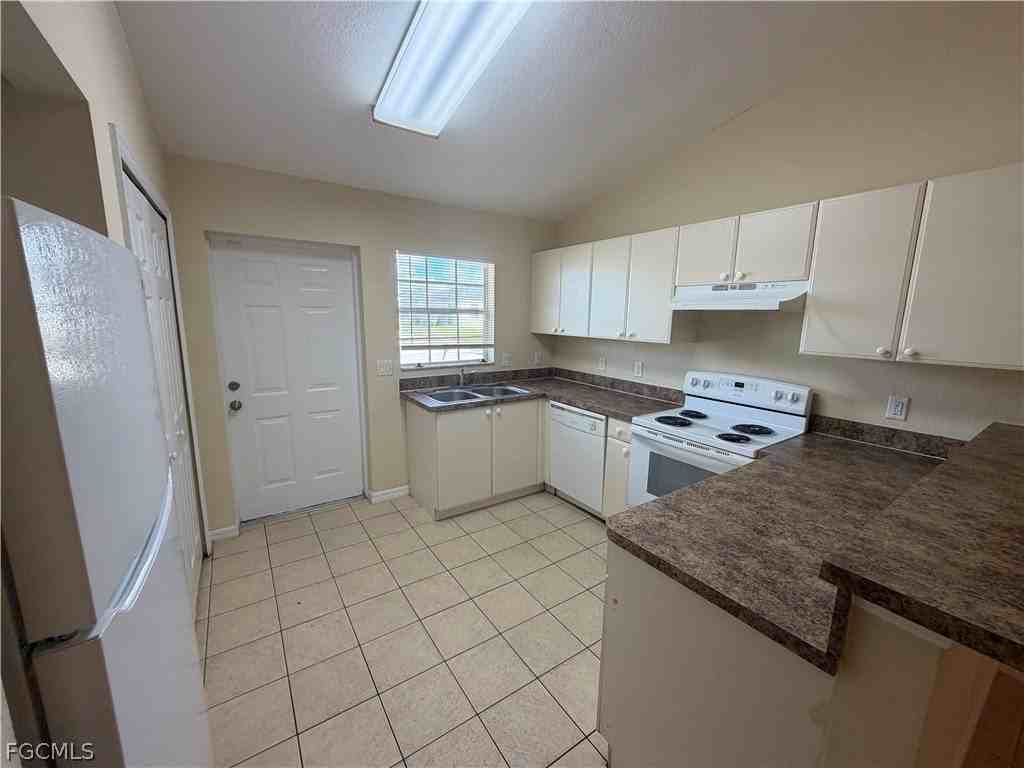 4543 26th St Sw - Photo 7 of 9