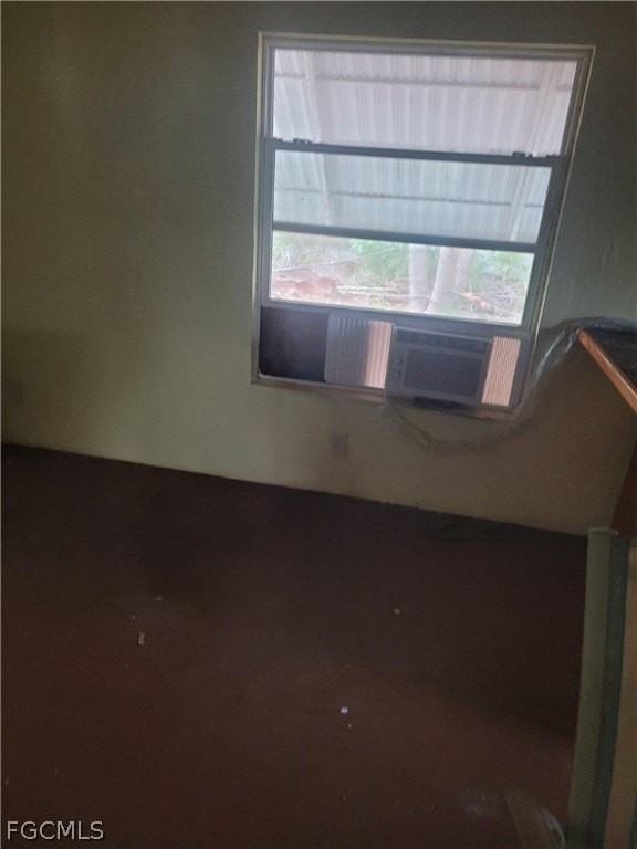 8230 Tolles Dr - Photo 7 of 13