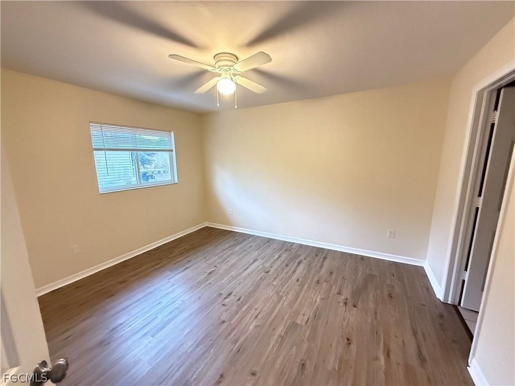 2217 Leda Ave S - Photo 4 of 10