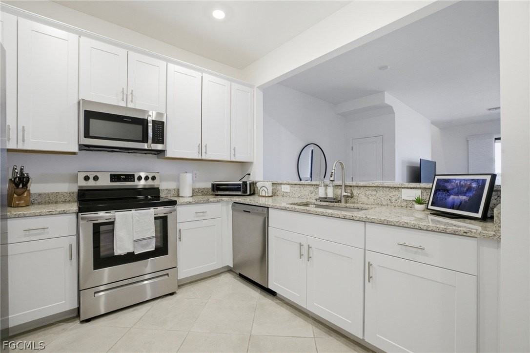 14303 Pine Lodge Ln - Photo 4 of 50