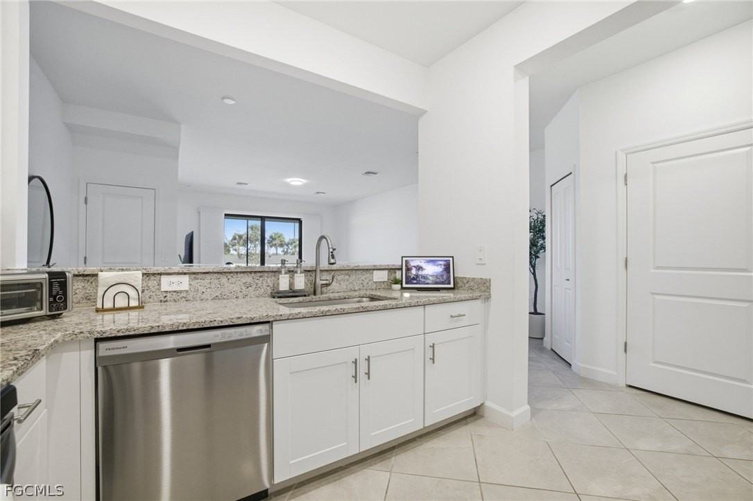 14303 Pine Lodge Ln - Photo 6 of 50