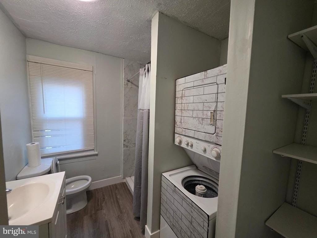 110 Howard Ave - Photo 4 of 11