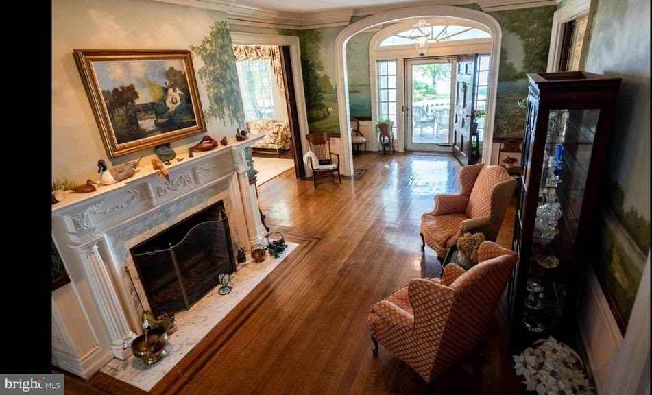 605 Bank Ave - Photo 5 of 22