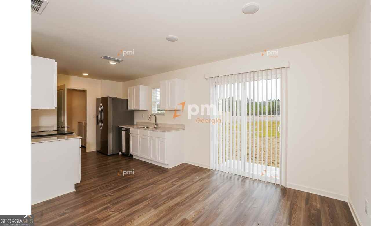 182 Kinsale Dr - Photo 2 of 15