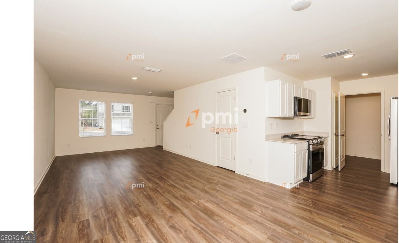 182 Kinsale Dr - Photo 4 of 15