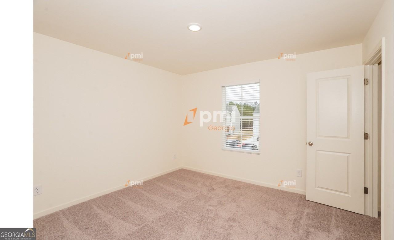 182 Kinsale Dr - Photo 7 of 15