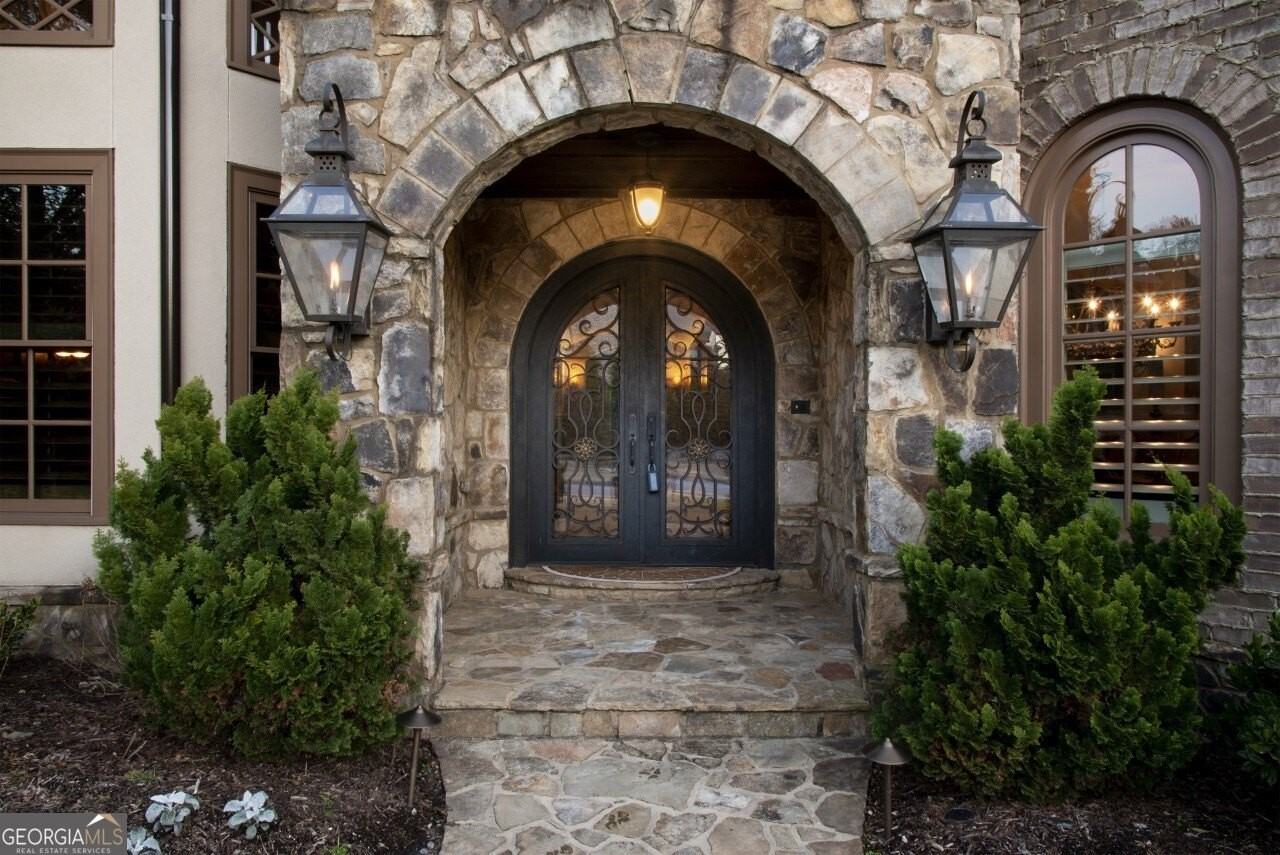 2170 Heathermoor Hill Dr - Photo 2 of 50