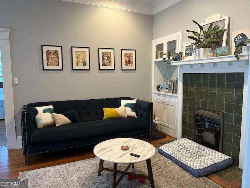 1229 Euclid Ave Ne Apt 4 #4 - Photo 3 of 24