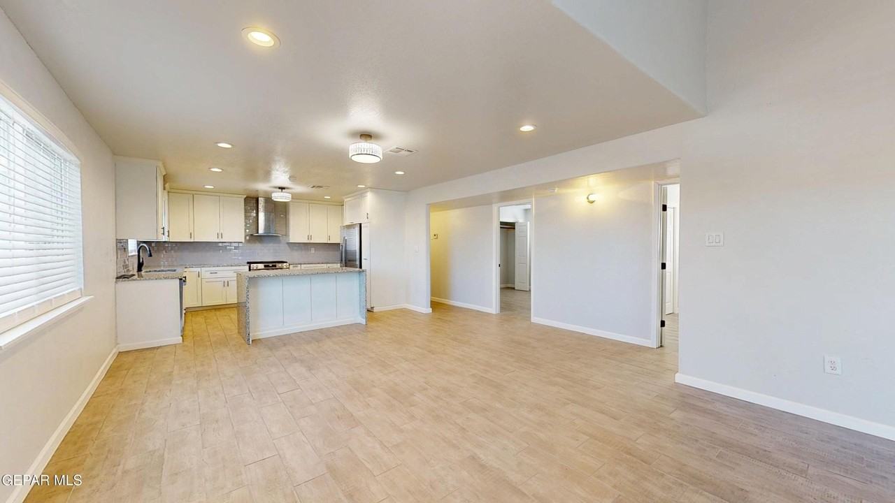 508 Camino De La Rosa Rd Unit B #B - Photo 2 of 39