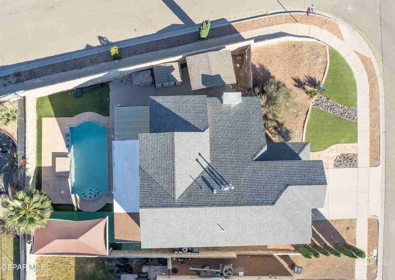 12297 Kingsgate Ct - Photo 5 of 25