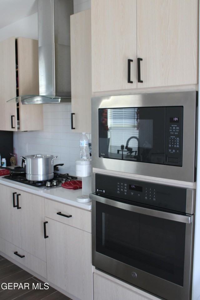 15220 Ambition Ave - Photo 4 of 10